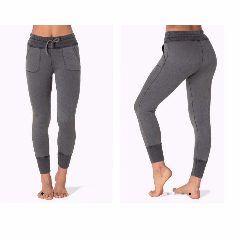 Beyond Yoga-Don't Distress Swegging